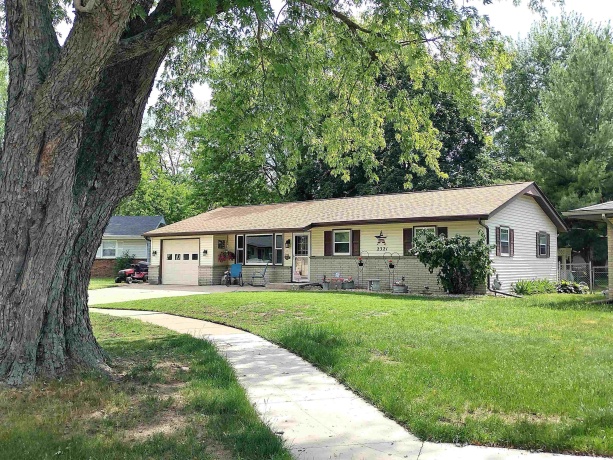 2321 Devon, LOVES PARK, Illinois 61111, 3 Bedrooms Bedrooms, ,2 BathroomsBathrooms,House,For Sale,Devon,202603132