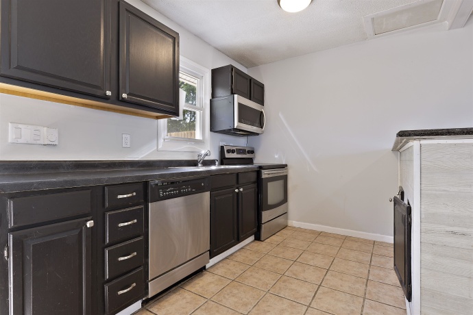 3020 Bavarian, ROCKFORD, Illinois 61109, 3 Bedrooms Bedrooms, ,1 BathroomBathrooms,House,For Sale,Bavarian,202603136