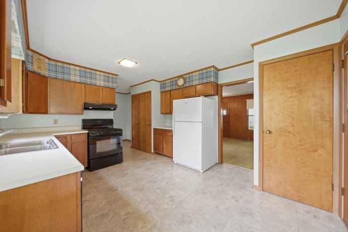 411 McKendrie, MOUNT MORRIS, Illinois 61054, 3 Bedrooms Bedrooms, ,2 BathroomsBathrooms,House,For Sale,McKendrie,202603138