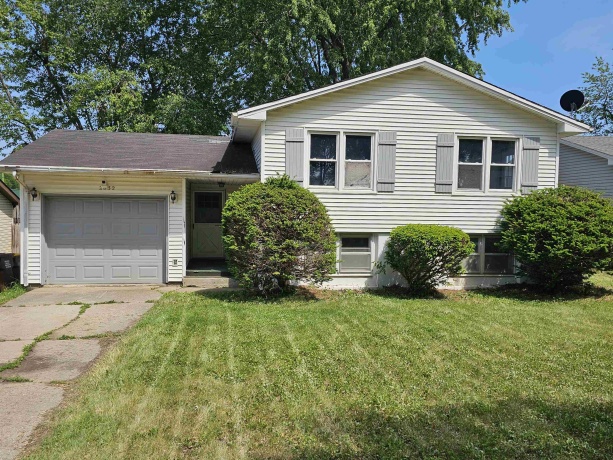 2632 19th, ROCKFORD, Illinois 61109, 5 Bedrooms Bedrooms, ,2 BathroomsBathrooms,House,For Sale,19th,202603140