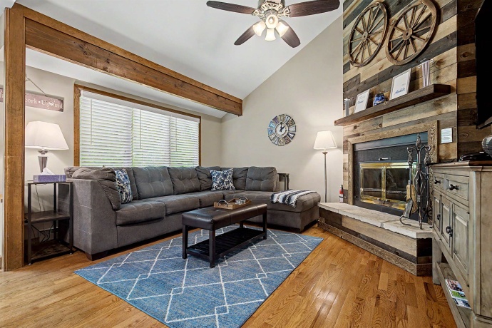 23 Farmstead, GALENA, Illinois 61036, 3 Bedrooms Bedrooms, ,3 BathroomsBathrooms,Condominium,For Sale,Farmstead,202603139