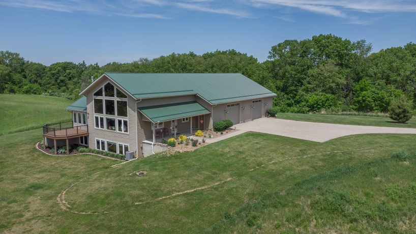 16168 Scenic Ridge, SAVANNA, Illinois 61074, 3 Bedrooms Bedrooms, ,2 BathroomsBathrooms,House,For Sale,Scenic Ridge,202603143