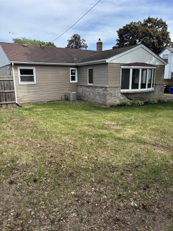 1323 Leaman, ROCKFORD, Illinois 61108, 2 Bedrooms Bedrooms, ,1 BathroomBathrooms,House,For Sale,Leaman,202603144