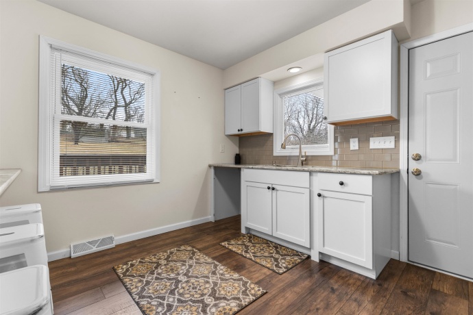 4446 Scarlet Oak, ROCKFORD, Illinois 61109, 3 Bedrooms Bedrooms, ,1 BathroomBathrooms,House,For Sale,Scarlet Oak,202600468