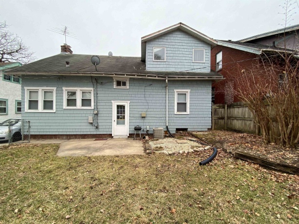 423 Auburn, ROCKFORD, Illinois 61103, 5 Bedrooms Bedrooms, ,3 BathroomsBathrooms,House,For Sale,Auburn,202601542