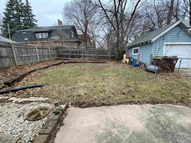 423 Auburn, ROCKFORD, Illinois 61103, 5 Bedrooms Bedrooms, ,3 BathroomsBathrooms,House,For Sale,Auburn,202601542