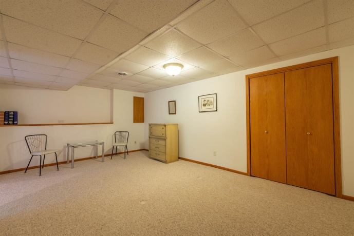 920 Mesa, FREEPORT, Illinois 61032, 3 Bedrooms Bedrooms, ,3 BathroomsBathrooms,House,For Sale,Mesa,202603145