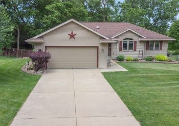 920 Mesa, FREEPORT, Illinois 61032, 3 Bedrooms Bedrooms, ,3 BathroomsBathrooms,House,For Sale,Mesa,202603145