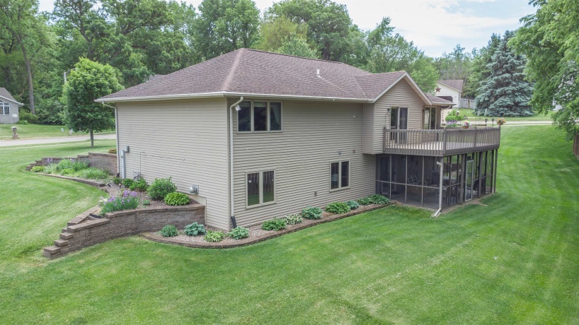 920 Mesa, FREEPORT, Illinois 61032, 3 Bedrooms Bedrooms, ,3 BathroomsBathrooms,House,For Sale,Mesa,202603145