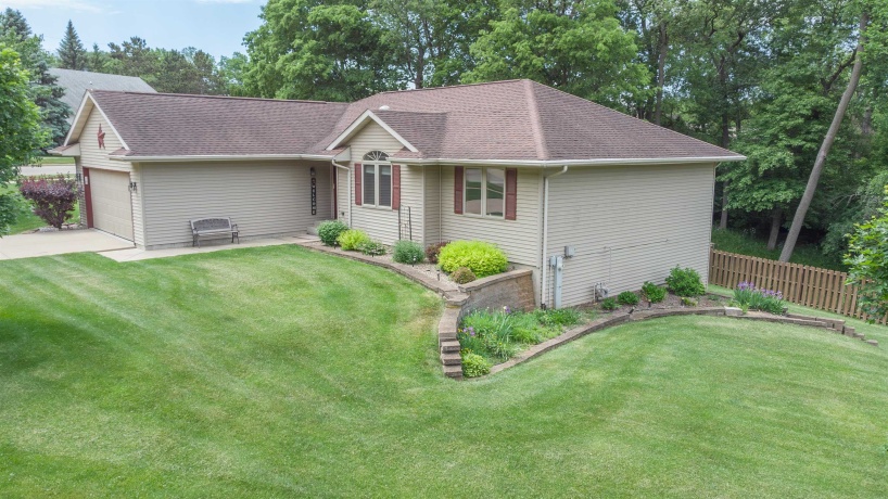 920 Mesa, FREEPORT, Illinois 61032, 3 Bedrooms Bedrooms, ,3 BathroomsBathrooms,House,For Sale,Mesa,202603145