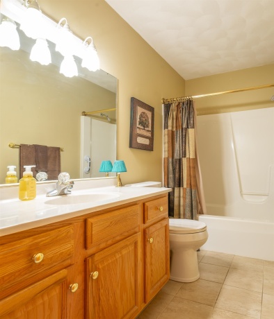 920 Mesa, FREEPORT, Illinois 61032, 3 Bedrooms Bedrooms, ,3 BathroomsBathrooms,House,For Sale,Mesa,202603145