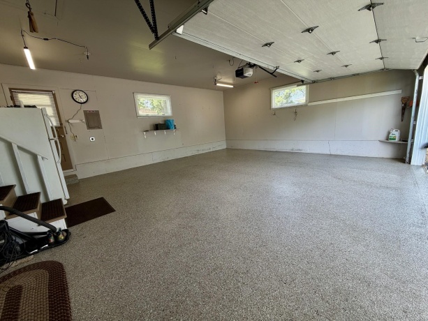 1135 Oakhill, FREEPORT, Illinois 61032, 3 Bedrooms Bedrooms, ,1 BathroomBathrooms,House,For Sale,Oakhill,202603146