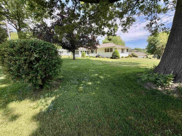 1135 Oakhill, FREEPORT, Illinois 61032, 3 Bedrooms Bedrooms, ,1 BathroomBathrooms,House,For Sale,Oakhill,202603146