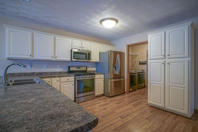 1629 Warrenton, BYRON, Illinois 61010, 4 Bedrooms Bedrooms, ,3 BathroomsBathrooms,Condominium,For Sale,Warrenton,202603147