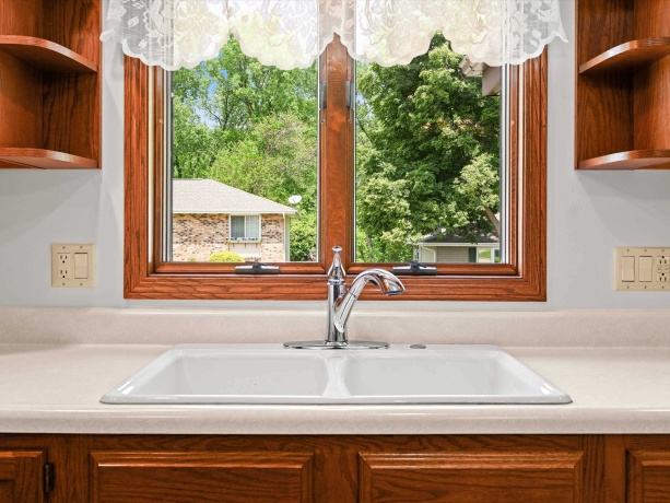 460 Apple, EAST DUBUQUE, Illinois 61025, 3 Bedrooms Bedrooms, ,2 BathroomsBathrooms,House,For Sale,Apple,202603149