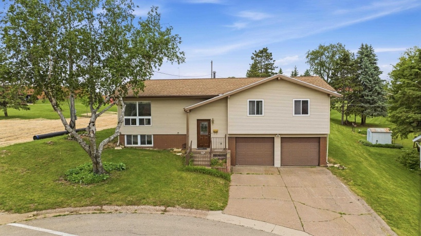 117 Kelly, GALENA, Illinois 61036, 3 Bedrooms Bedrooms, ,2 BathroomsBathrooms,House,For Sale,Kelly,202603150
