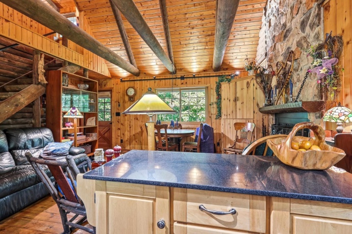 9 Copperwood Gap, GALENA, Illinois 61036, 2 Bedrooms Bedrooms, ,2 BathroomsBathrooms,House,For Sale,Copperwood Gap,202603152