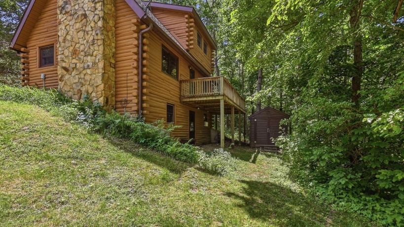 9 Copperwood Gap, GALENA, Illinois 61036, 2 Bedrooms Bedrooms, ,2 BathroomsBathrooms,House,For Sale,Copperwood Gap,202603152