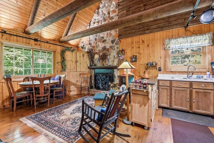 9 Copperwood Gap, GALENA, Illinois 61036, 2 Bedrooms Bedrooms, ,2 BathroomsBathrooms,House,For Sale,Copperwood Gap,202603152