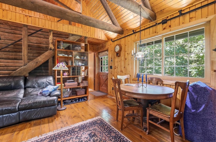 9 Copperwood Gap, GALENA, Illinois 61036, 2 Bedrooms Bedrooms, ,2 BathroomsBathrooms,House,For Sale,Copperwood Gap,202603152
