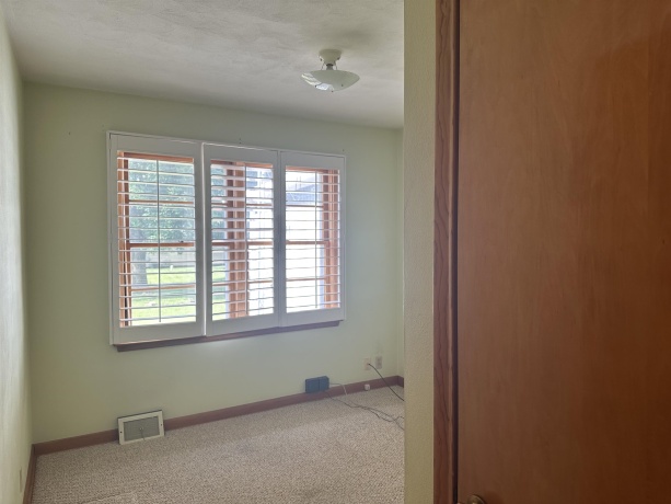 1723 LAWN, SAVANNA, Illinois 61074, 4 Bedrooms Bedrooms, ,2 BathroomsBathrooms,House,For Sale,LAWN,202603154