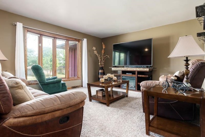 1749 Oak Leaf, SOUTH BELOIT, Illinois 61080, 3 Bedrooms Bedrooms, ,1 BathroomBathrooms,House,For Sale,Oak Leaf,202603155