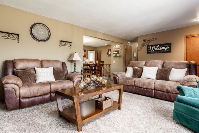 1749 Oak Leaf, SOUTH BELOIT, Illinois 61080, 3 Bedrooms Bedrooms, ,1 BathroomBathrooms,House,For Sale,Oak Leaf,202603155