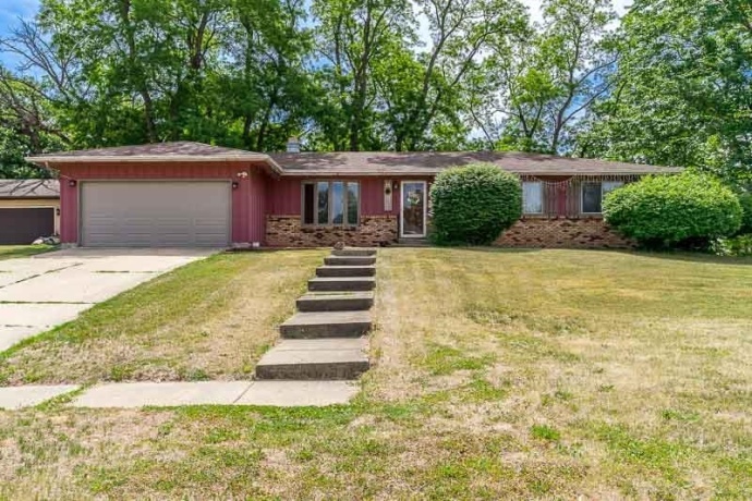 1749 Oak Leaf, SOUTH BELOIT, Illinois 61080, 3 Bedrooms Bedrooms, ,1 BathroomBathrooms,House,For Sale,Oak Leaf,202603155