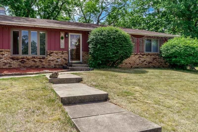 1749 Oak Leaf, SOUTH BELOIT, Illinois 61080, 3 Bedrooms Bedrooms, ,1 BathroomBathrooms,House,For Sale,Oak Leaf,202603155