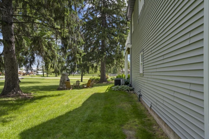 204 FREEMONT, DURAND, Illinois 61024, 4 Bedrooms Bedrooms, ,3 BathroomsBathrooms,House,For Sale,FREEMONT,202603156