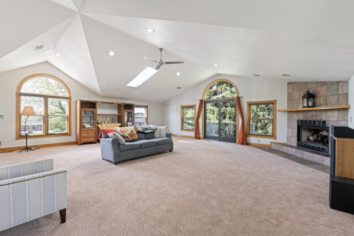 204 FREEMONT, DURAND, Illinois 61024, 4 Bedrooms Bedrooms, ,3 BathroomsBathrooms,House,For Sale,FREEMONT,202603156