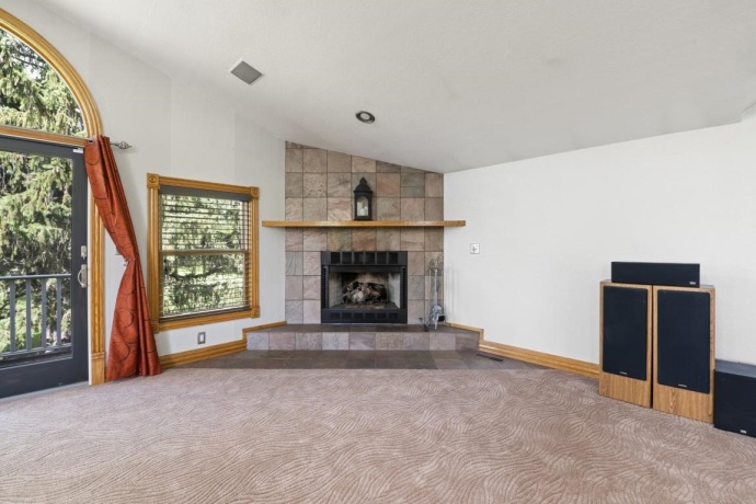 204 FREEMONT, DURAND, Illinois 61024, 4 Bedrooms Bedrooms, ,3 BathroomsBathrooms,House,For Sale,FREEMONT,202603156