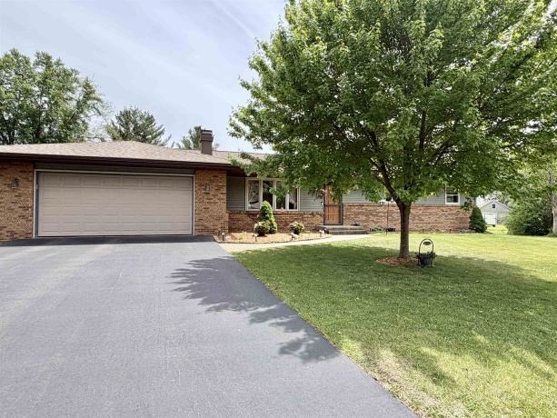 13639 Sundance, ROCKTON, Illinois 61072, 3 Bedrooms Bedrooms, ,2 BathroomsBathrooms,House,For Sale,Sundance,202603157