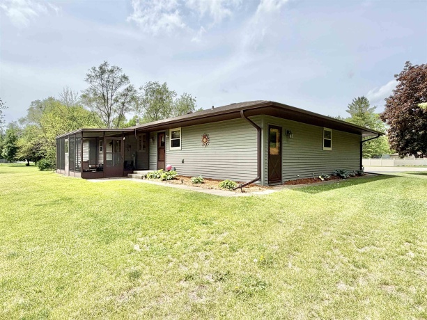 13639 Sundance, ROCKTON, Illinois 61072, 3 Bedrooms Bedrooms, ,2 BathroomsBathrooms,House,For Sale,Sundance,202603157