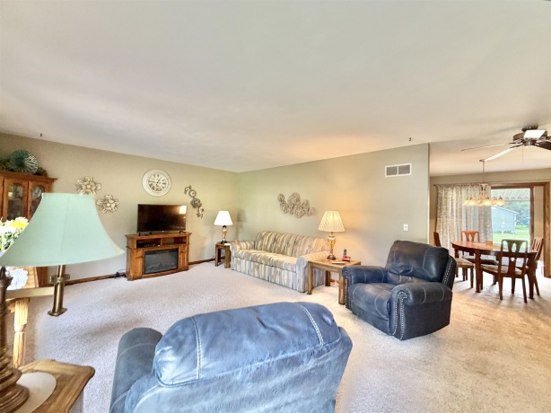 13639 Sundance, ROCKTON, Illinois 61072, 3 Bedrooms Bedrooms, ,2 BathroomsBathrooms,House,For Sale,Sundance,202603157