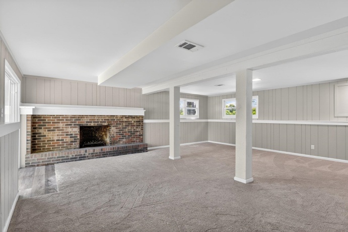 8406 Nolan, HARVARD, Illinois 60033, 3 Bedrooms Bedrooms, ,2 BathroomsBathrooms,House,For Sale,Nolan,202603158