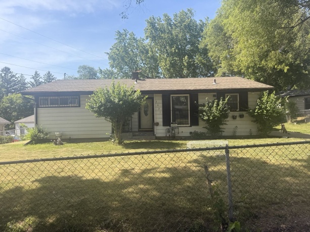 2021 Loomis, ROCKFORD, Illinois 61102, 3 Bedrooms Bedrooms, ,1 BathroomBathrooms,House,For Sale,Loomis,202603159