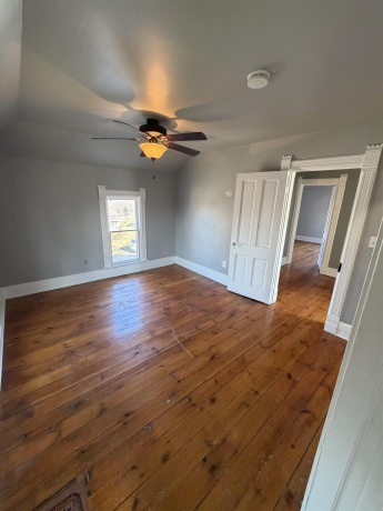 216 Washington, ELIZABETH, Illinois 61028, 4 Bedrooms Bedrooms, ,2 BathroomsBathrooms,House,For Sale,Washington,202601275