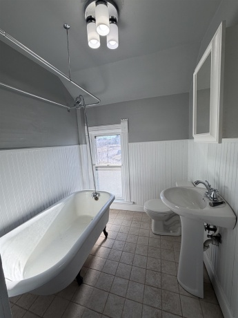 216 Washington, ELIZABETH, Illinois 61028, 4 Bedrooms Bedrooms, ,2 BathroomsBathrooms,House,For Sale,Washington,202601275