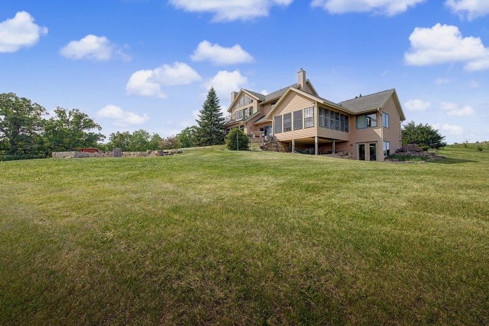 431 Stadel, ELIZABETH, Illinois 61028, 3 Bedrooms Bedrooms, ,2 BathroomsBathrooms,House,For Sale,Stadel,202603167