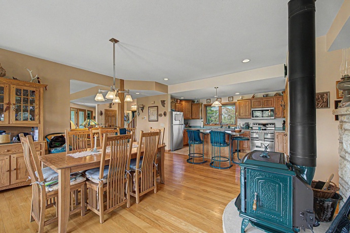 431 Stadel, ELIZABETH, Illinois 61028, 3 Bedrooms Bedrooms, ,2 BathroomsBathrooms,House,For Sale,Stadel,202603167