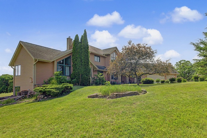 431 Stadel, ELIZABETH, Illinois 61028, 3 Bedrooms Bedrooms, ,2 BathroomsBathrooms,House,For Sale,Stadel,202603167