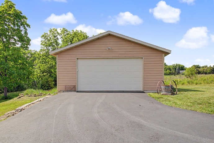 431 Stadel, ELIZABETH, Illinois 61028, 3 Bedrooms Bedrooms, ,2 BathroomsBathrooms,House,For Sale,Stadel,202603167