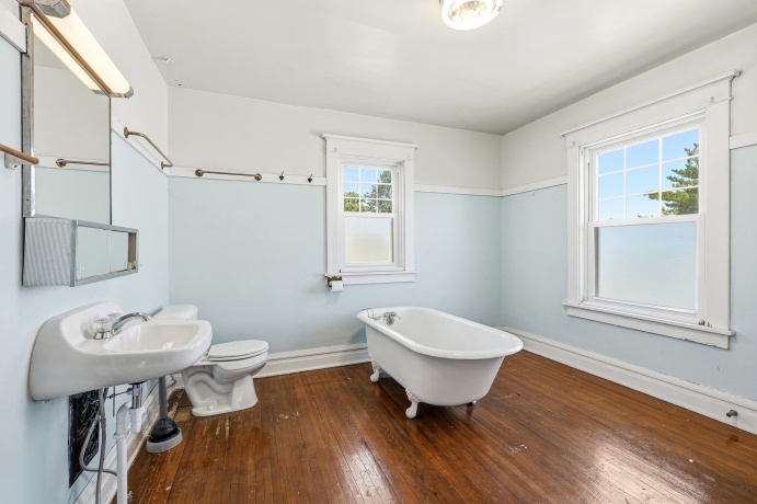 407 Washington, HANOVER, Illinois 61041, 4 Bedrooms Bedrooms, ,2 BathroomsBathrooms,House,For Sale,Washington,202603168