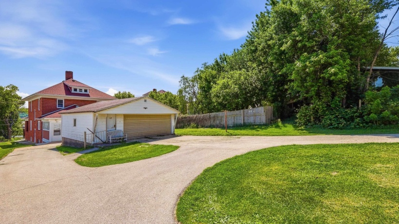 407 Washington, HANOVER, Illinois 61041, 4 Bedrooms Bedrooms, ,2 BathroomsBathrooms,House,For Sale,Washington,202603168