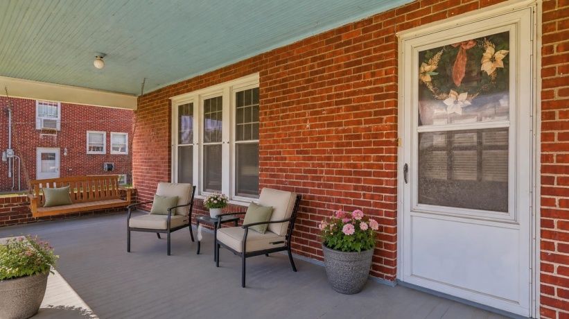407 Washington, HANOVER, Illinois 61041, 4 Bedrooms Bedrooms, ,2 BathroomsBathrooms,House,For Sale,Washington,202603168