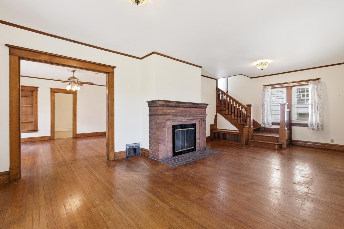 407 Washington, HANOVER, Illinois 61041, 4 Bedrooms Bedrooms, ,2 BathroomsBathrooms,House,For Sale,Washington,202603168