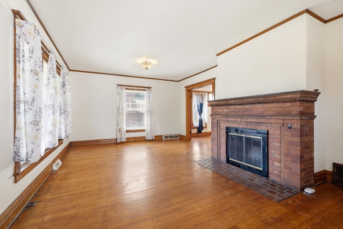 407 Washington, HANOVER, Illinois 61041, 4 Bedrooms Bedrooms, ,2 BathroomsBathrooms,House,For Sale,Washington,202603168