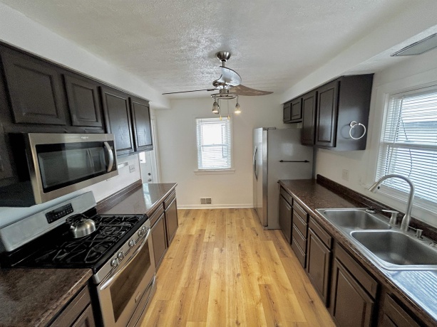 1907 PEARL, ROCKFORD, Illinois 61103, 4 Bedrooms Bedrooms, ,2 BathroomsBathrooms,House,For Sale,PEARL,202603170