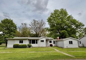 101 Sheridan, LOSTANT, Illinois 61334, 3 Bedrooms Bedrooms, ,2 BathroomsBathrooms,House,For Sale,Sheridan,202602681